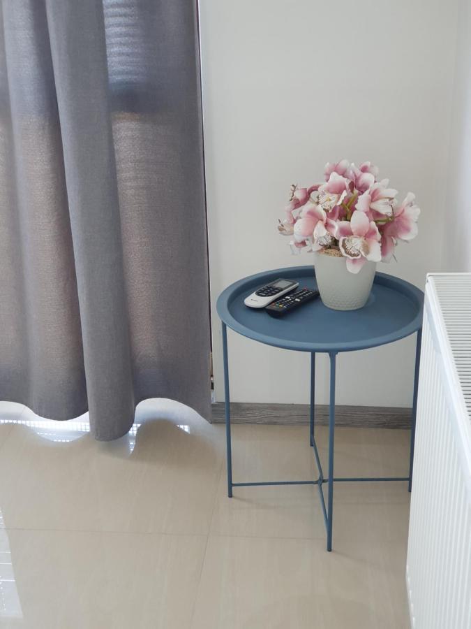 Lexi Family Apartman Appartamento Hajdúszoboszló Esterno foto