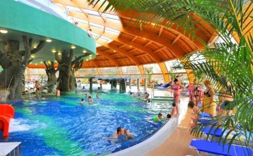 Lexi Family Apartman Appartamento Hajdúszoboszló Esterno foto