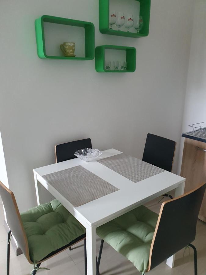 Lexi Family Apartman Appartamento Hajdúszoboszló Esterno foto